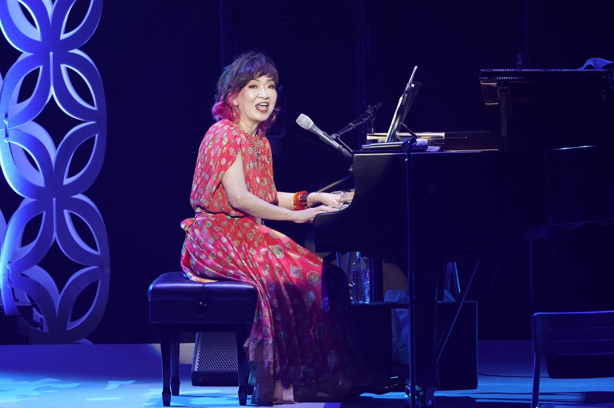 〜清水ミチコ 40th BEST〜 「SHOW MUST GOING MY WAY」