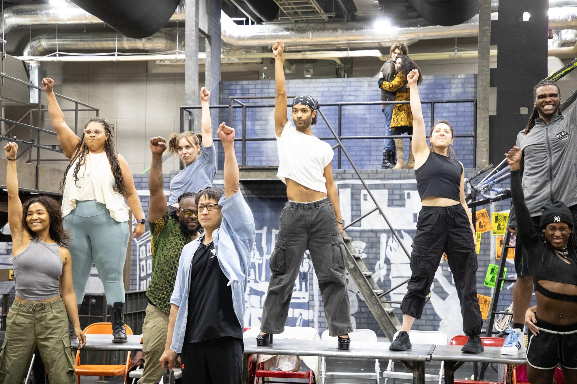  日米合作 ブロードウェイミュージカル『RENT』稽古場レポート 演出家コメントが到着!8 月 21 日(水)から東京・大阪にて上演。